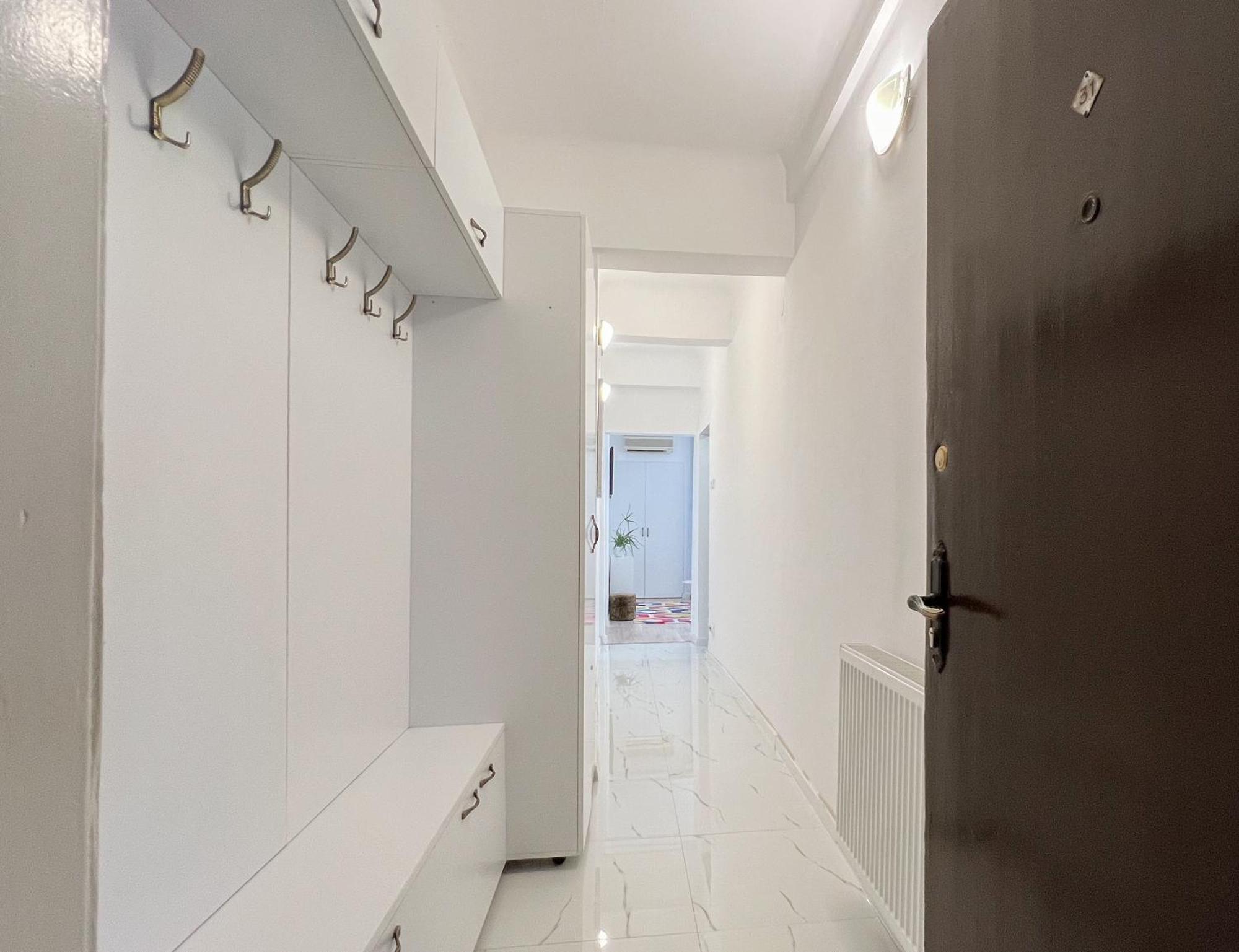 Old Deluxe Universitate Apartment *